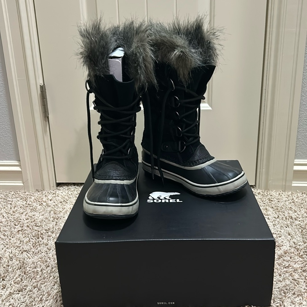 Sorel® Joan of Artic™ boot, women’s size 7, color is Black quarry - not New